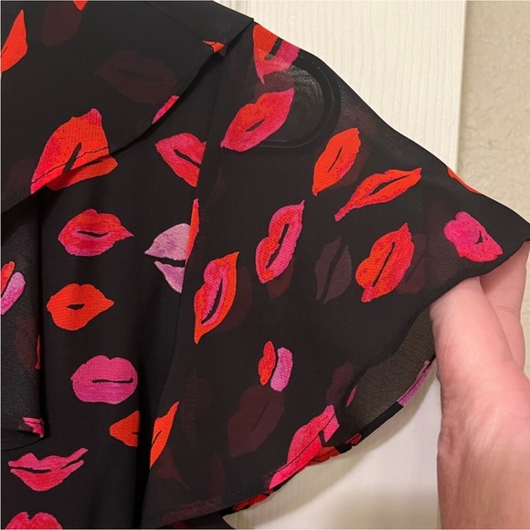 Betsey Johnson Red Kiss 💋 Dress Valentine's Day Lips Mouth Heart Print - Picture 9 of 16